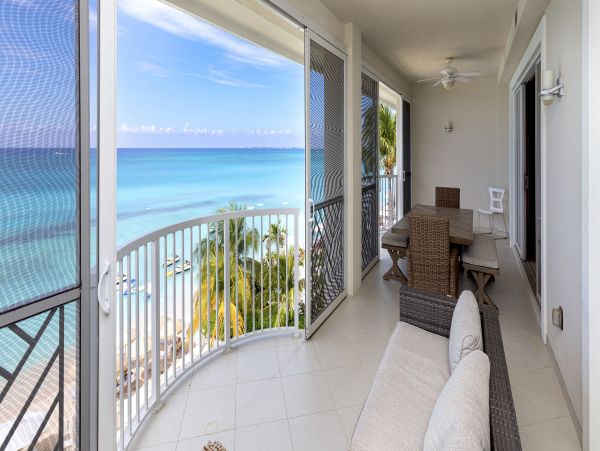 Perfect Cayman Islands Vacation Rental with 4 Bedroom