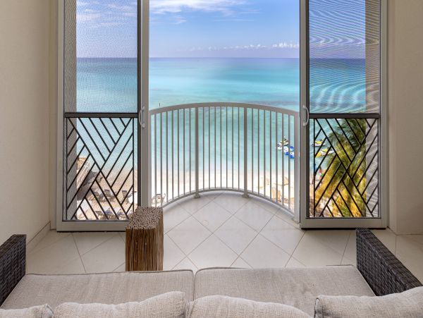 Perfect Cayman Islands Vacation Rental with 4 Bedroom