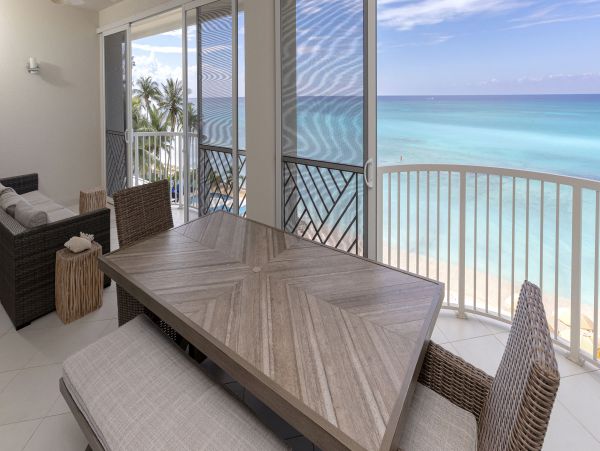 Perfect Cayman Islands Vacation Rental with 4 Bedroom