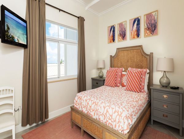 Beachfront 3 Bedroom Vacation Condo in Cayman Islands