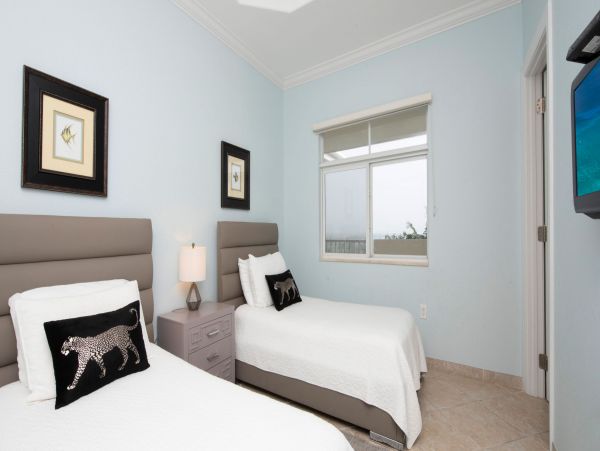 Ocean Views Grand Cayman Vacation Condo Three Bedroom
