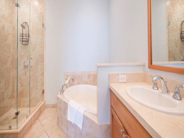 Ocean Views Grand Cayman Vacation Condo Three Bedroom