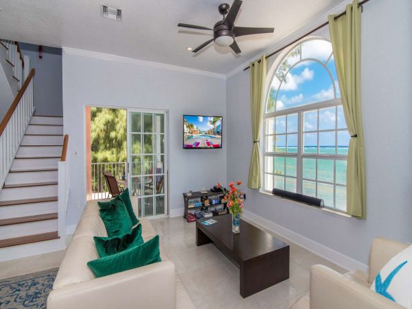Grand Cayman Oceanfront Villa Rental - Luxury 4-Bedroom Vacation Home with Pool