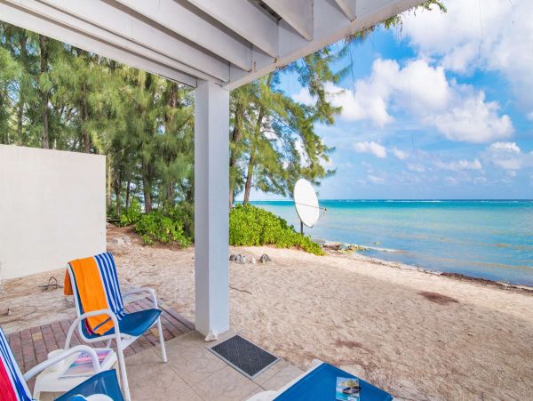 Grand Cayman Oceanfront Villa Rental - Luxury 4-Bedroom Vacation Home with Pool