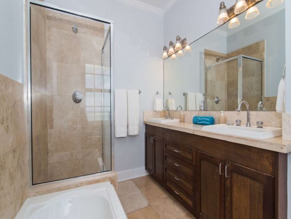 Grand Cayman Oceanfront Villa Rental - Luxury 4-Bedroom Vacation Home with Pool