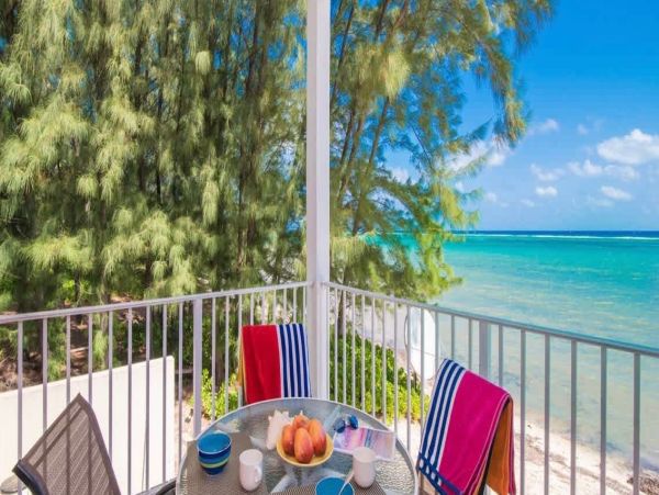 Grand Cayman Oceanfront Villa Rental - Luxury 4-Bedroom Vacation Home with Pool