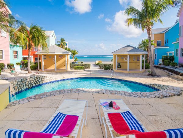 Grand Cayman Oceanfront Villa Rental - Luxury 4-Bedroom Vacation Home with Pool