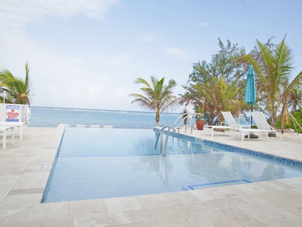 Cayman Islands Condo 959541