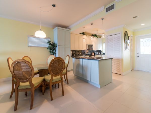 Cayman Islands Condo 959557