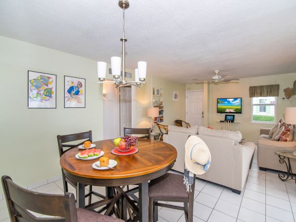 Cayman Islands Condo 959578