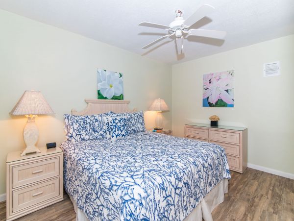 Cayman Islands Condo 959578