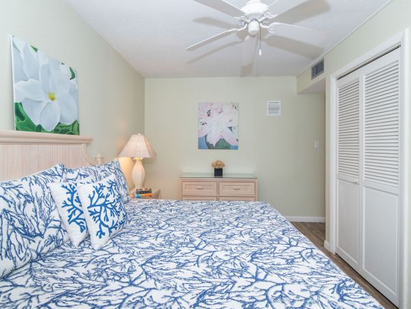 Cayman Islands Condo 959578