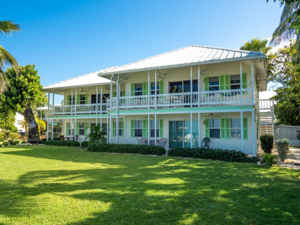 Cayman Islands Condo 959580