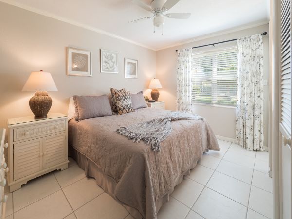 Cayman Islands Condo 959580