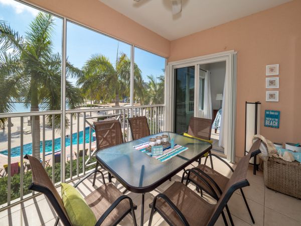 Cayman Islands Condo 959584