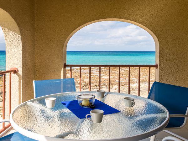 Cayman Islands Condo 959667