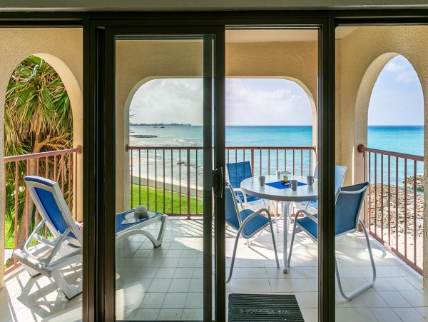 Cayman Islands Condo 959667
