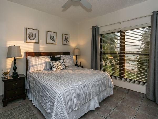 Cayman Islands Condo 959667