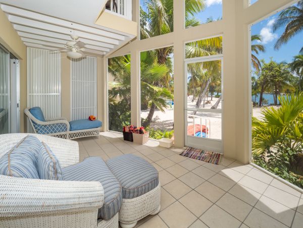 Cayman Islands Condo 959670