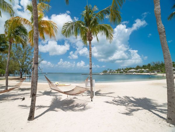 Oceanfront Lovely Vacation Rental in Cayman Islands