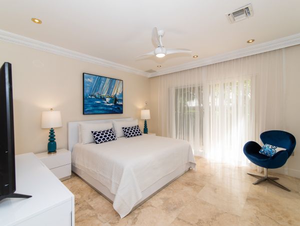 Cayman Islands Condo 959699