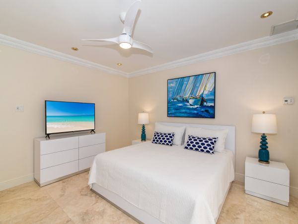 Cayman Islands Condo 959699