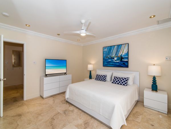 Cayman Islands Condo 959699