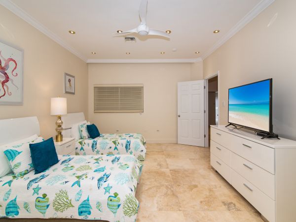 Cayman Islands Condo 959699