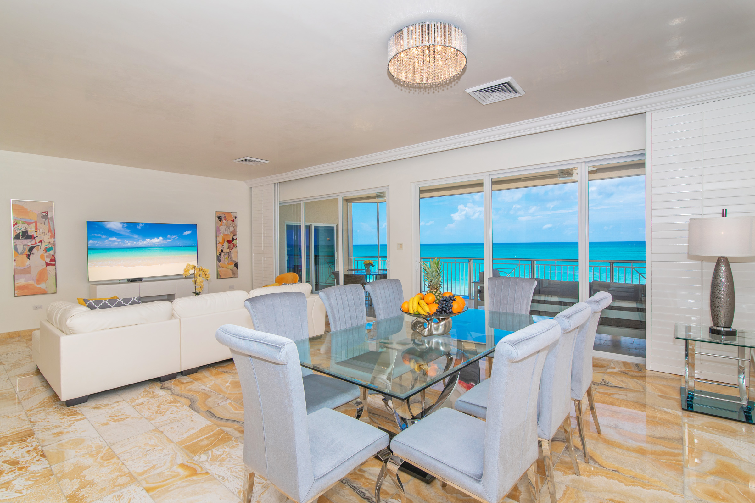 Beachfront Vacation Condo with 3 Bedrooms & Great Views