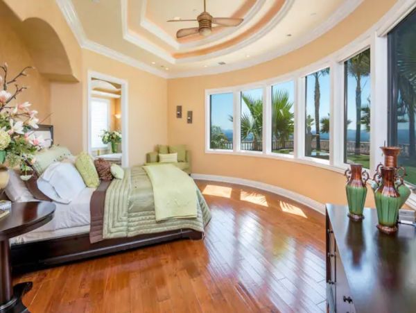 Sonoma Luxury Vacation Rental Pool Home with Five Bedrooms