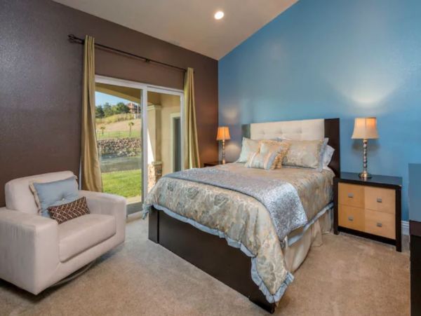 Sonoma Luxury Vacation Rental Pool Home with Five Bedrooms