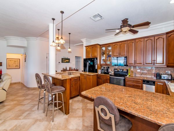 Cayman Islands Condo 959703