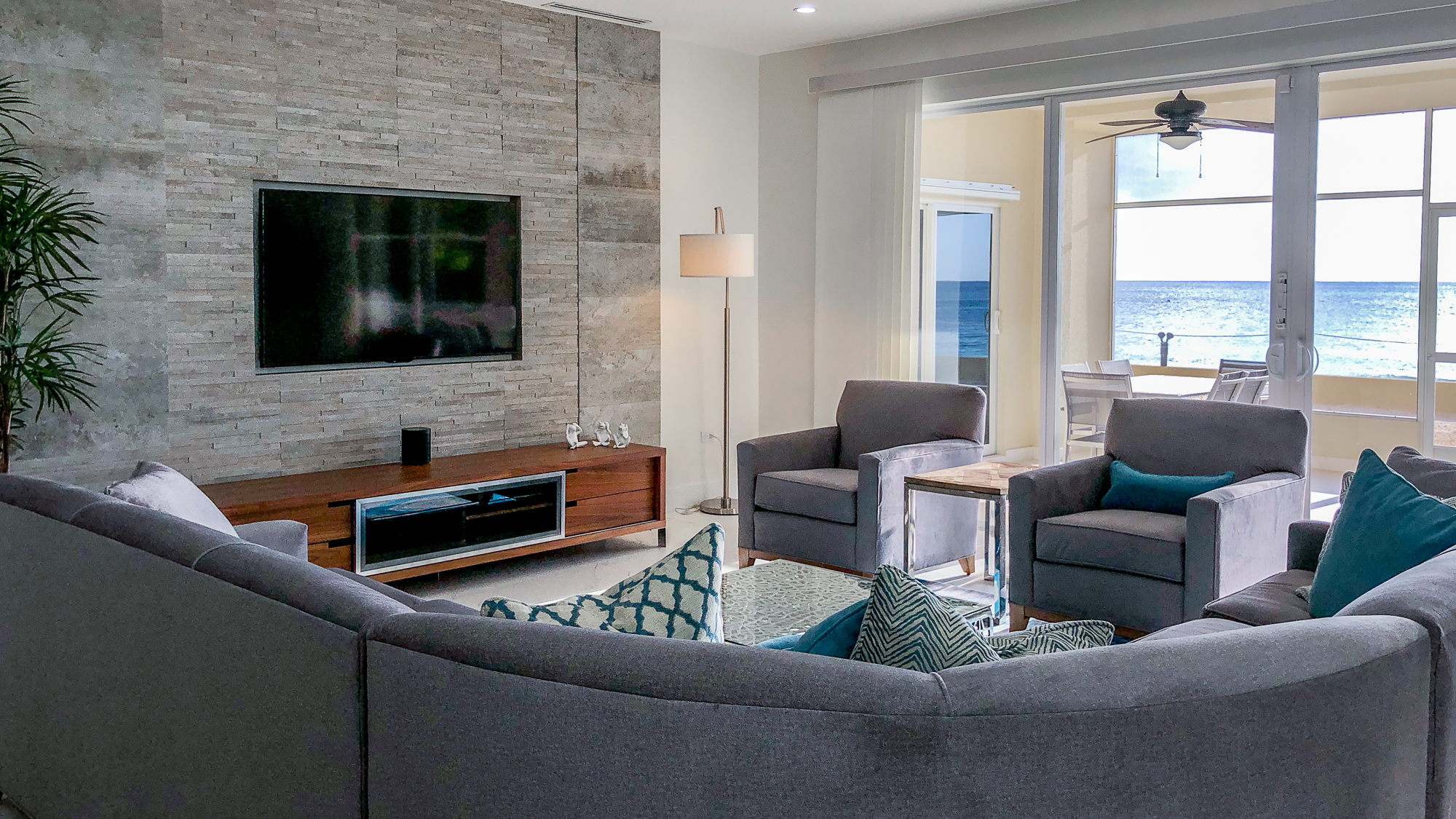 Cayman Islands Condo 959704