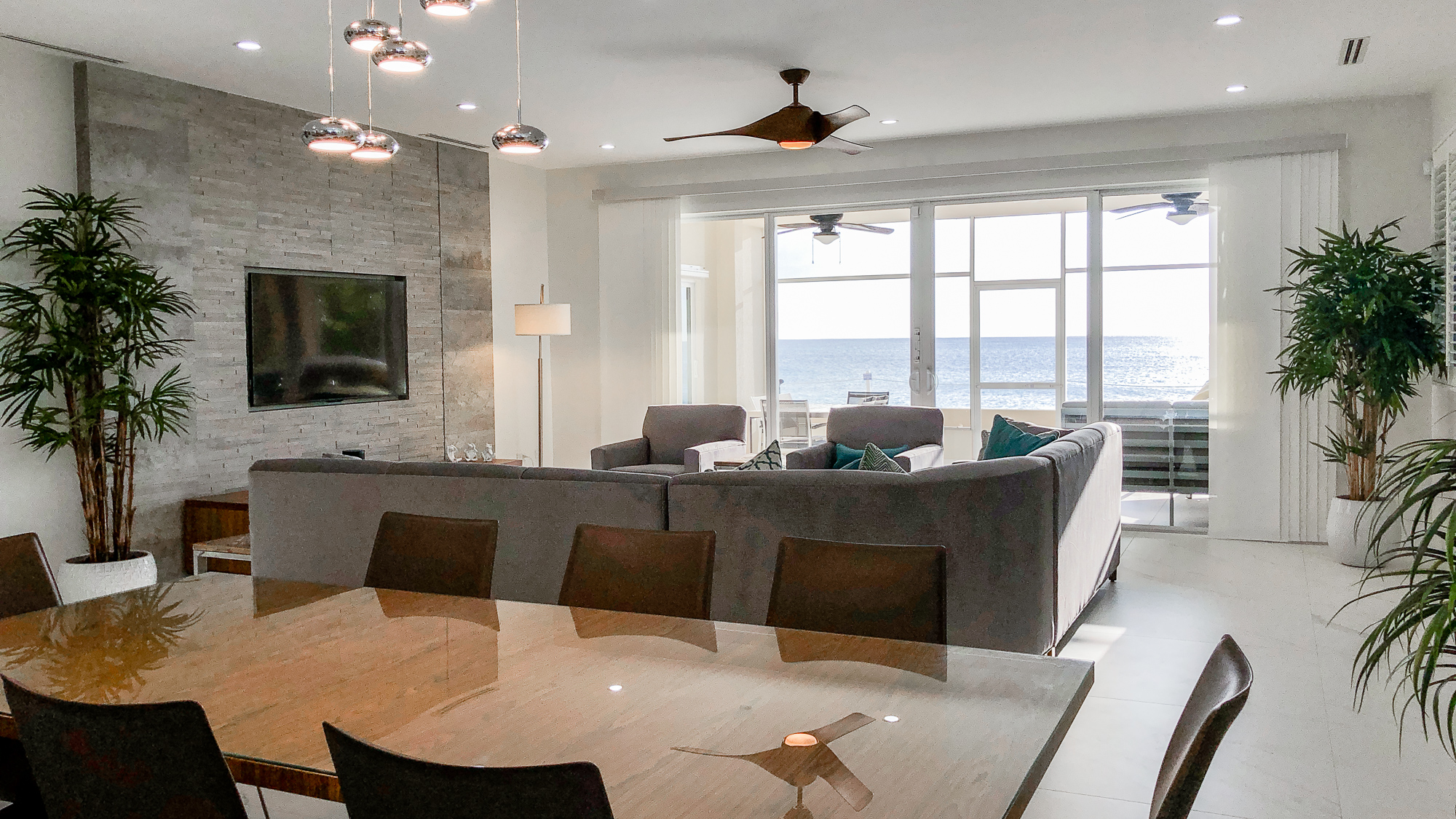 Cayman Islands Condo 959704