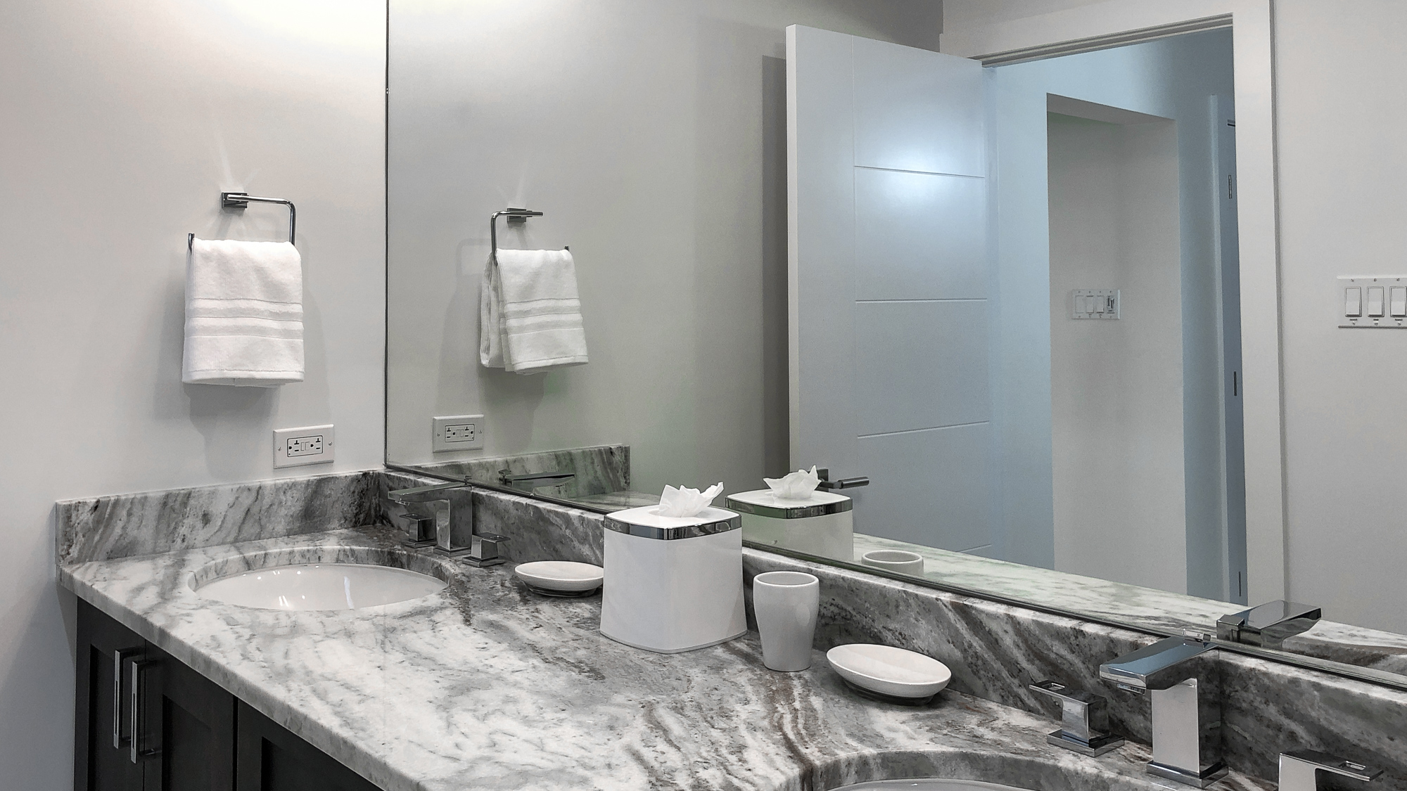 Cayman Islands Condo 959704