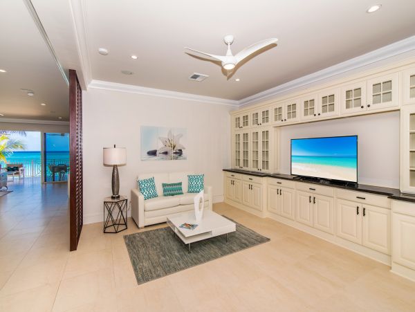 Cayman Islands Condo 959705