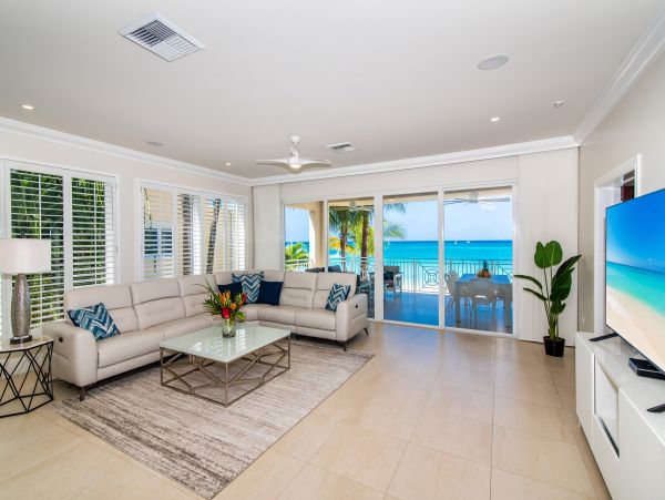 Cayman Islands Condo 959705