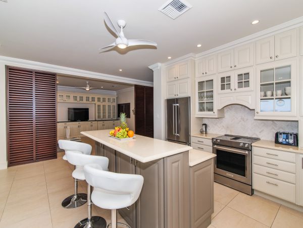 Cayman Islands Condo 959705