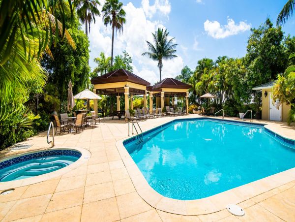 Cayman Islands Beachfront Three Bedroom Rental