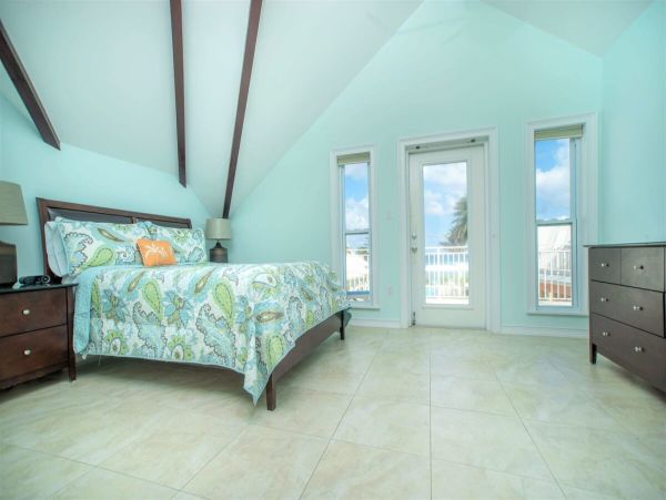 Grand Cayman Vacation Rental | Beach House with Ocean Views
