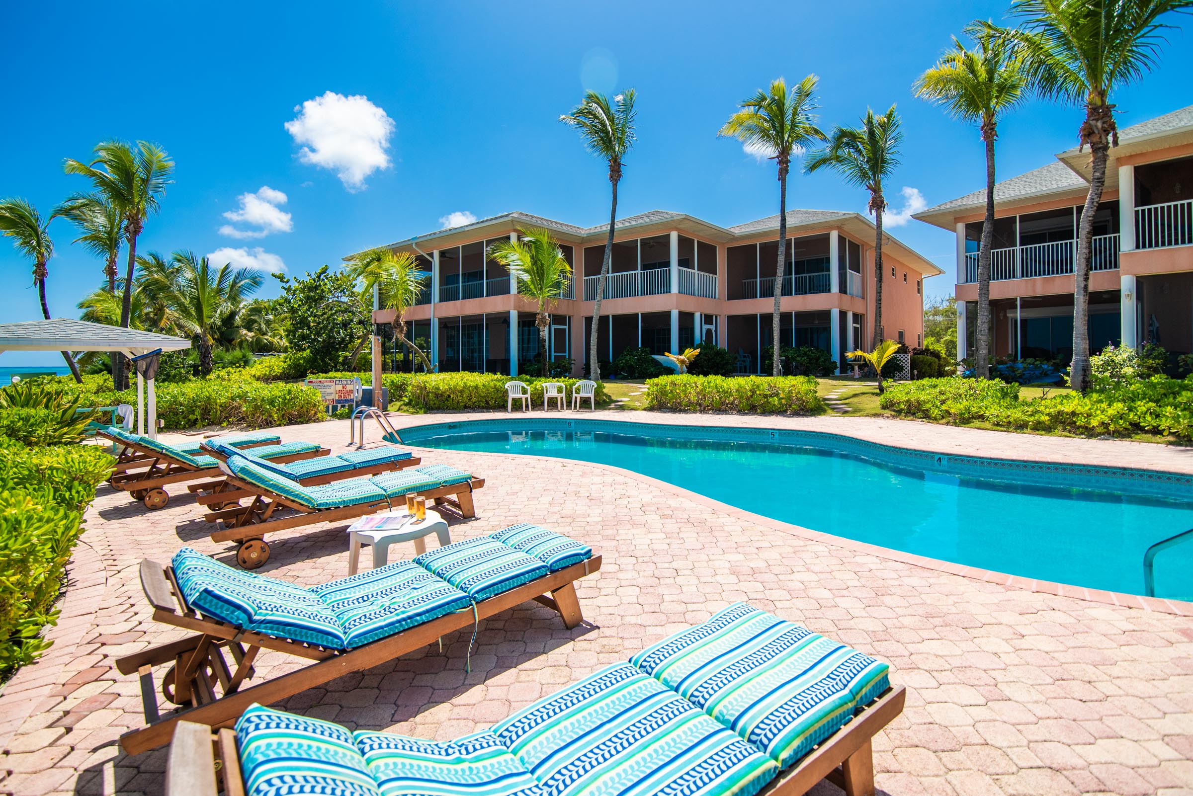 Cayman Islands Condo 959720