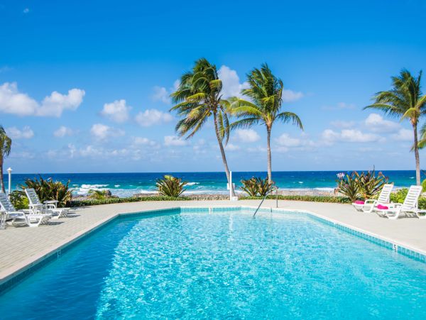 Cayman Islands Three Bedroom Condo Sleeps 6
