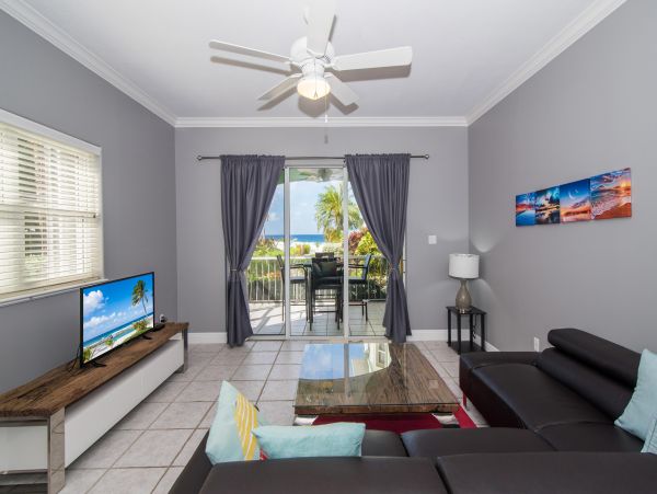 Cayman Islands Three Bedroom Condo Sleeps 6
