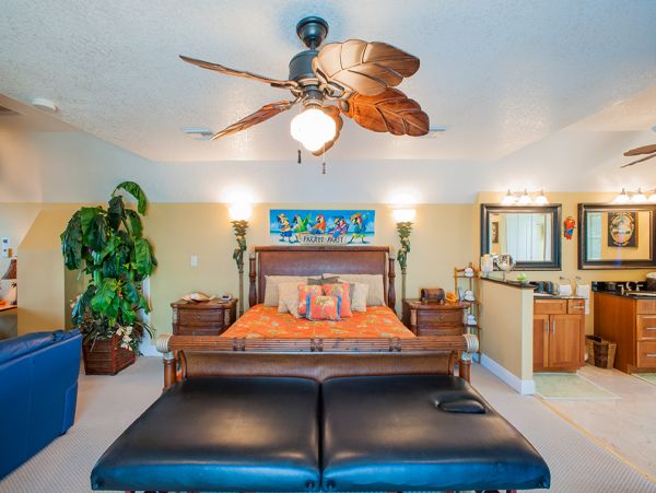 Cayman Islands Home 959724