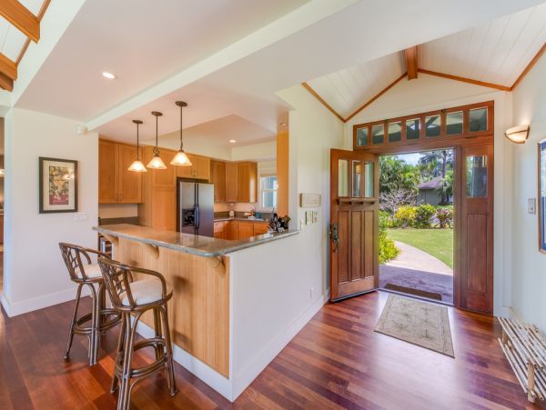 Princeville Walk to Beaches Vacation Home Four Bedrooms