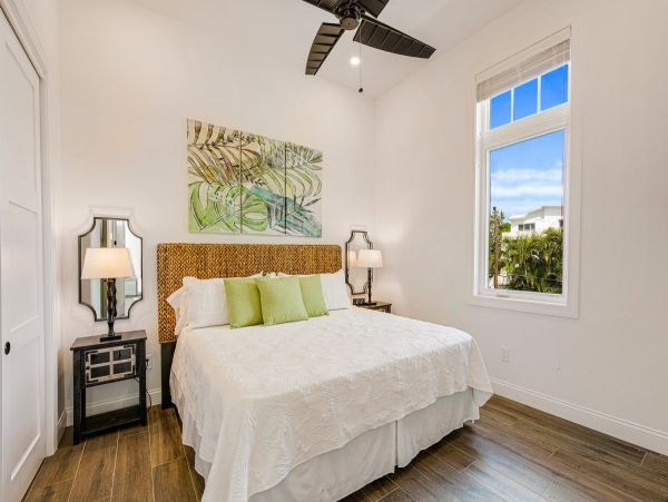 Siesta Key 8 Bedrooms Beach Views Home Sleeps 19 Guests