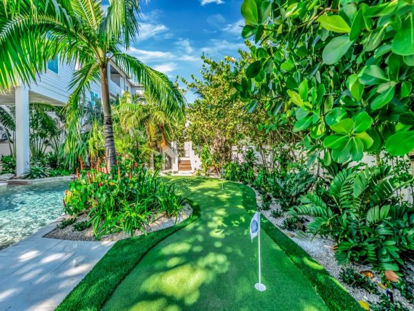 Siesta Key 8 Bedrooms Beach Views Home Sleeps 19 Guests