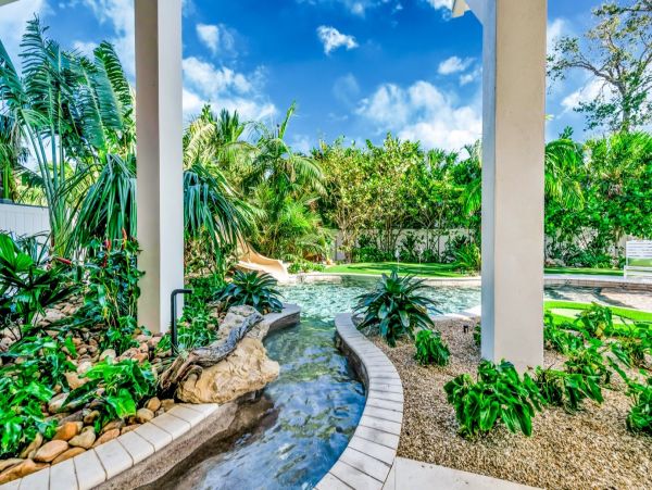 Siesta Key 8 Bedrooms Beach Views Home Sleeps 19 Guests