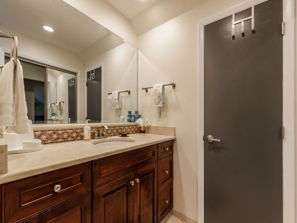 Four Bedroom Canal Front Rental Home in Cape Coral