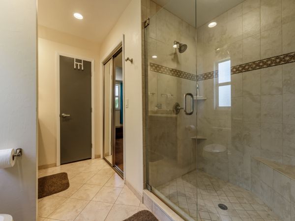 Four Bedroom Canal Front Rental Home in Cape Coral